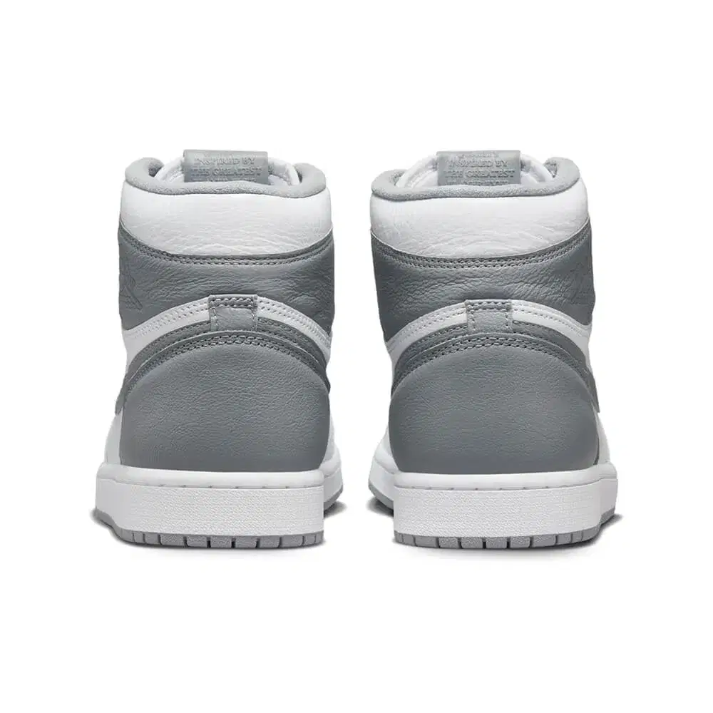 Air Jordan 1 Retro High OG 'Stealth' 6