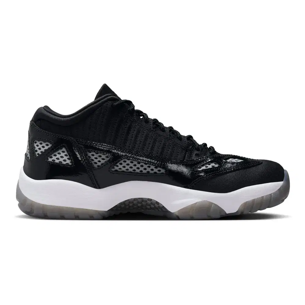 Air Jordan 11 Retro Low IE 'Black White' 3