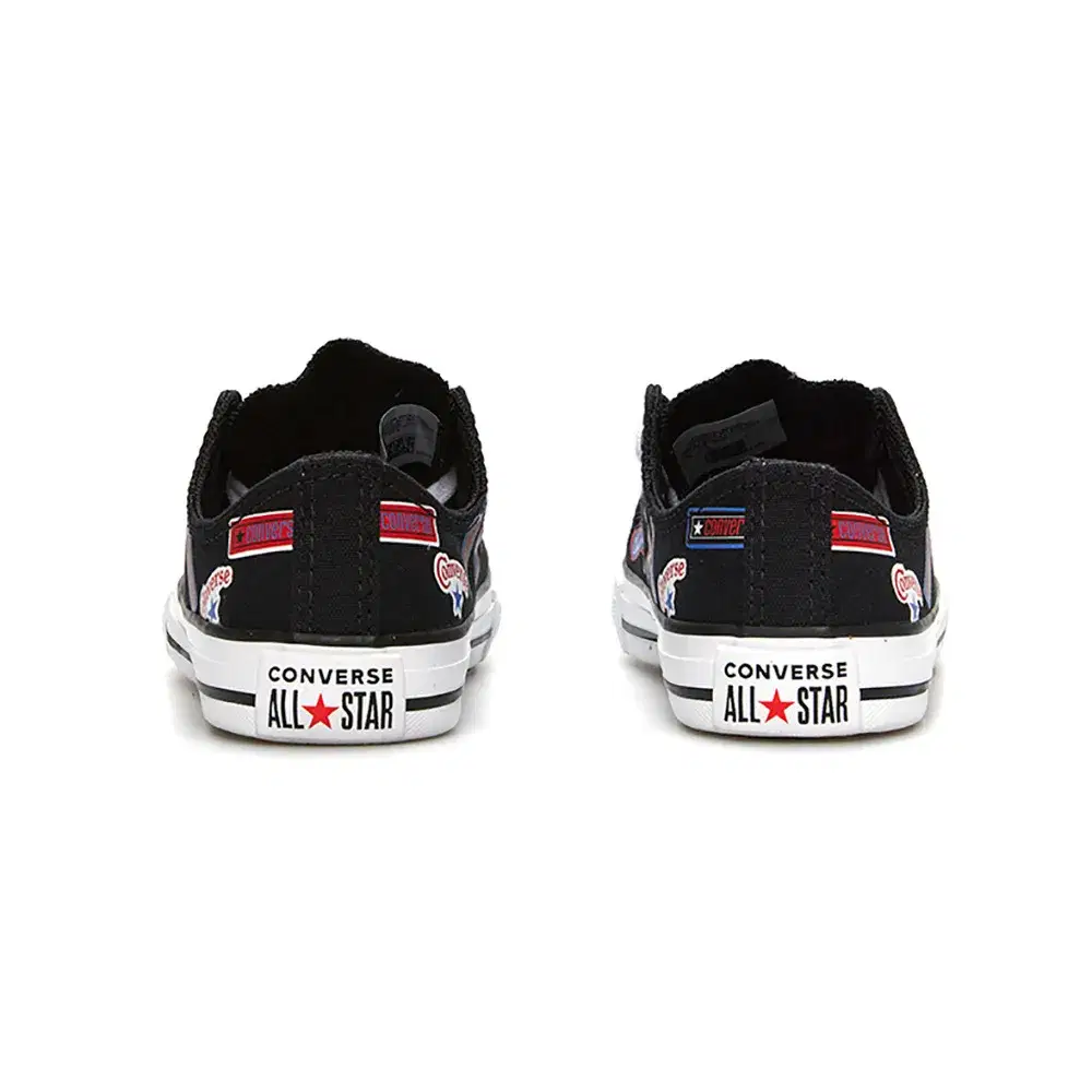 CHUCK TAYLOR A S 6
