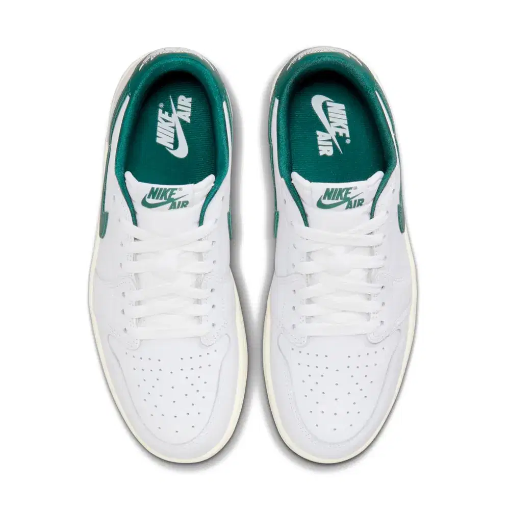 Wmns Air Jordan 1 Retro Low OG 'Oxidized Green' 4