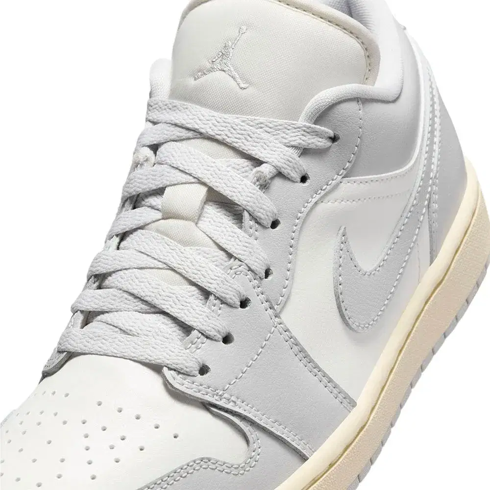 Wmns Air Jordan 1 Low 'Neutral Grey Coconut Milk' 7