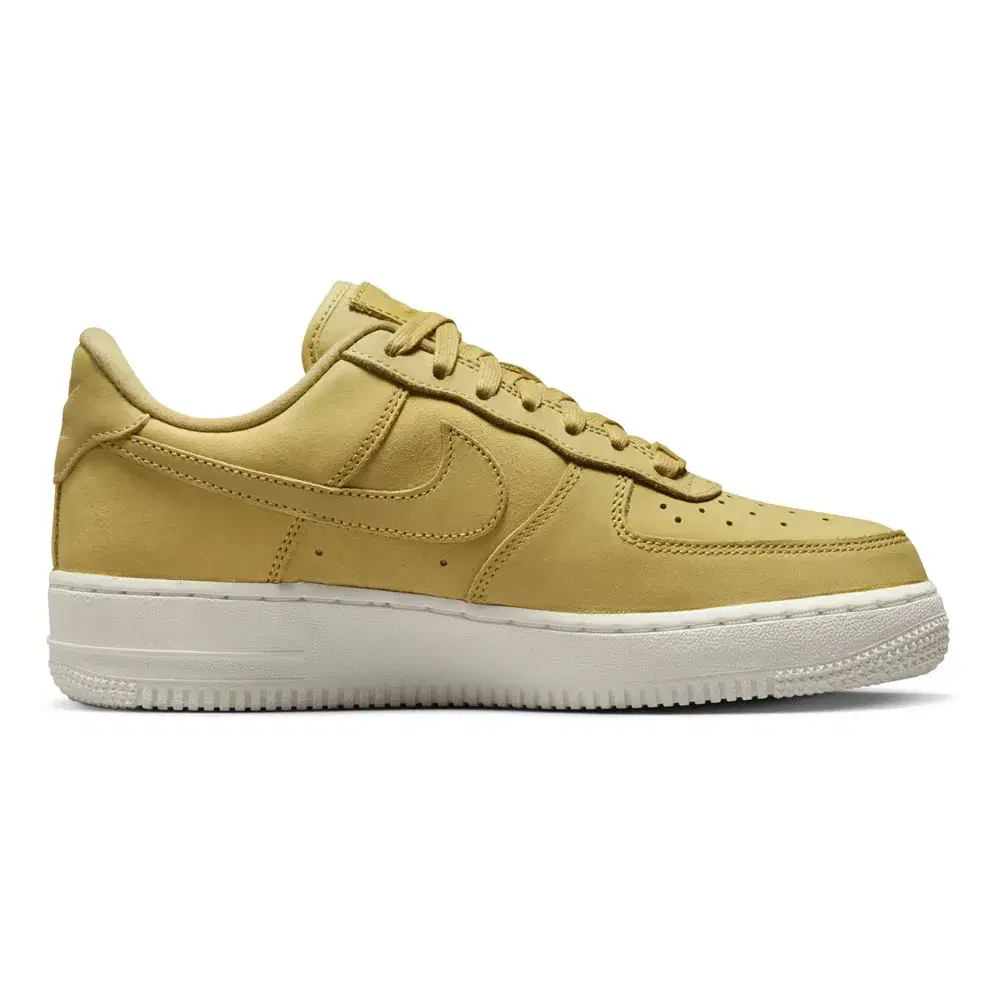 Wmns Air Force 1 Premium 'Saturn Gold' 3