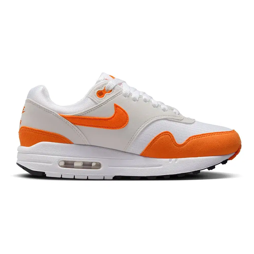 Wmns Air Max 1 'Safety Orange' 3