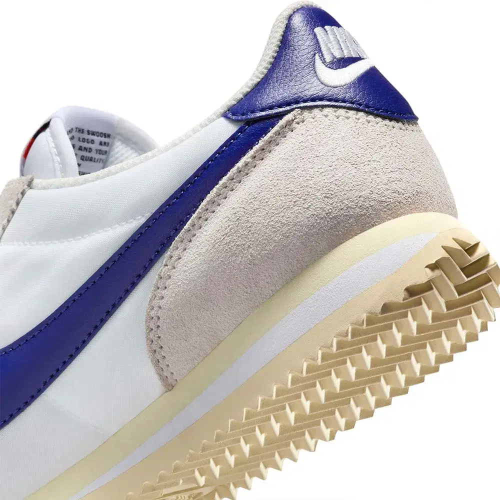 Wmns Cortez 'White Deep Night' 8