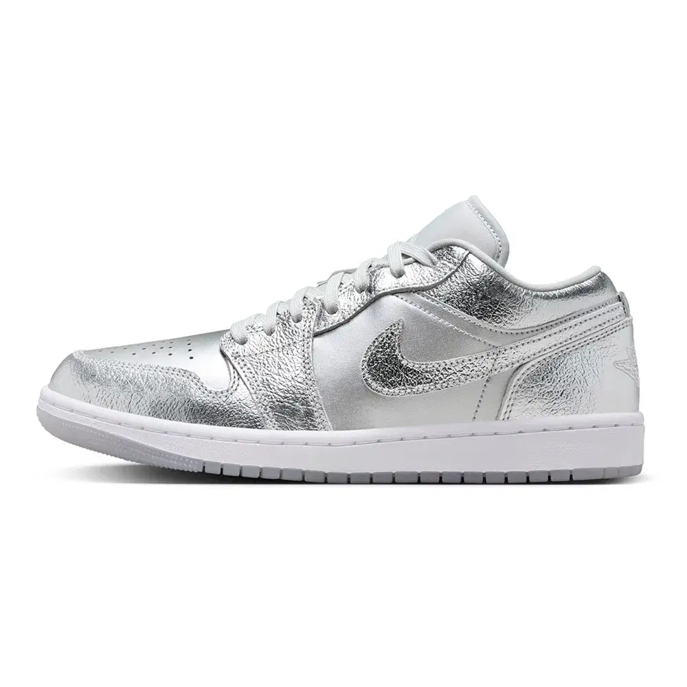 Wmns Air Jordan 1 Low SE 'Metallic Silver' 1