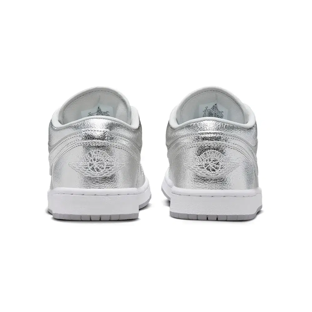 Wmns Air Jordan 1 Low SE 'Metallic Silver' 6