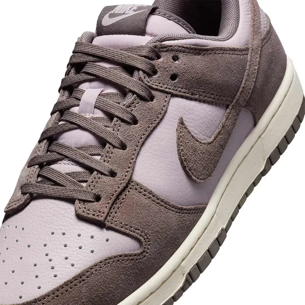 Dunk Low SE 'Platinum Violet Cave Stone' 7