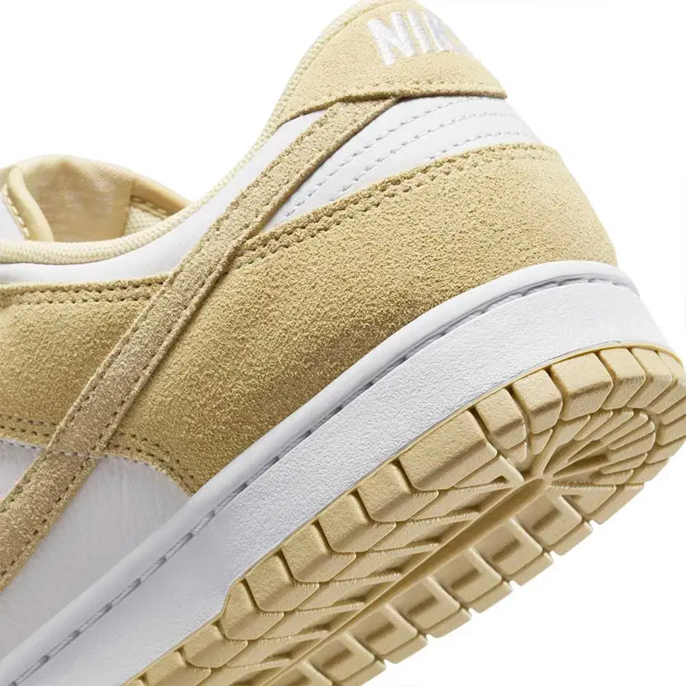 DUNK LOW RETRO SE 8