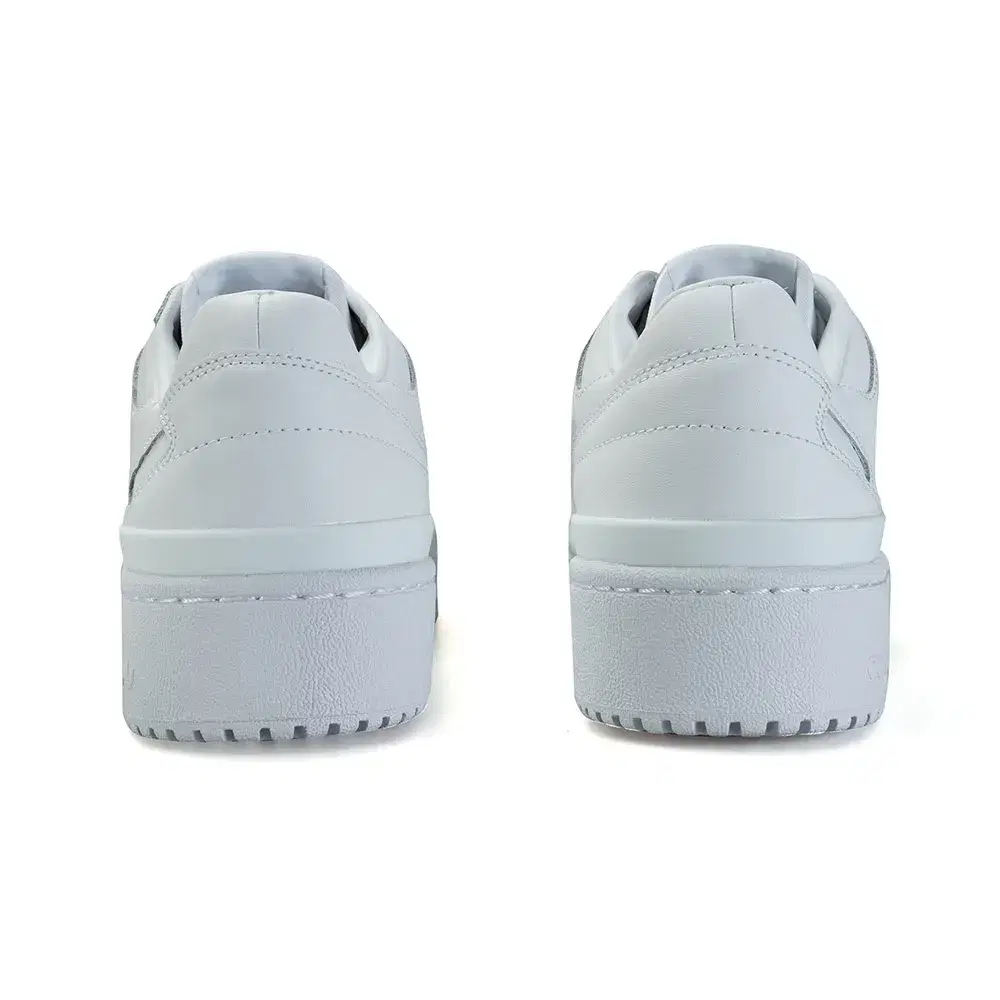 Wmns Forum Bold 'Triple White' 6