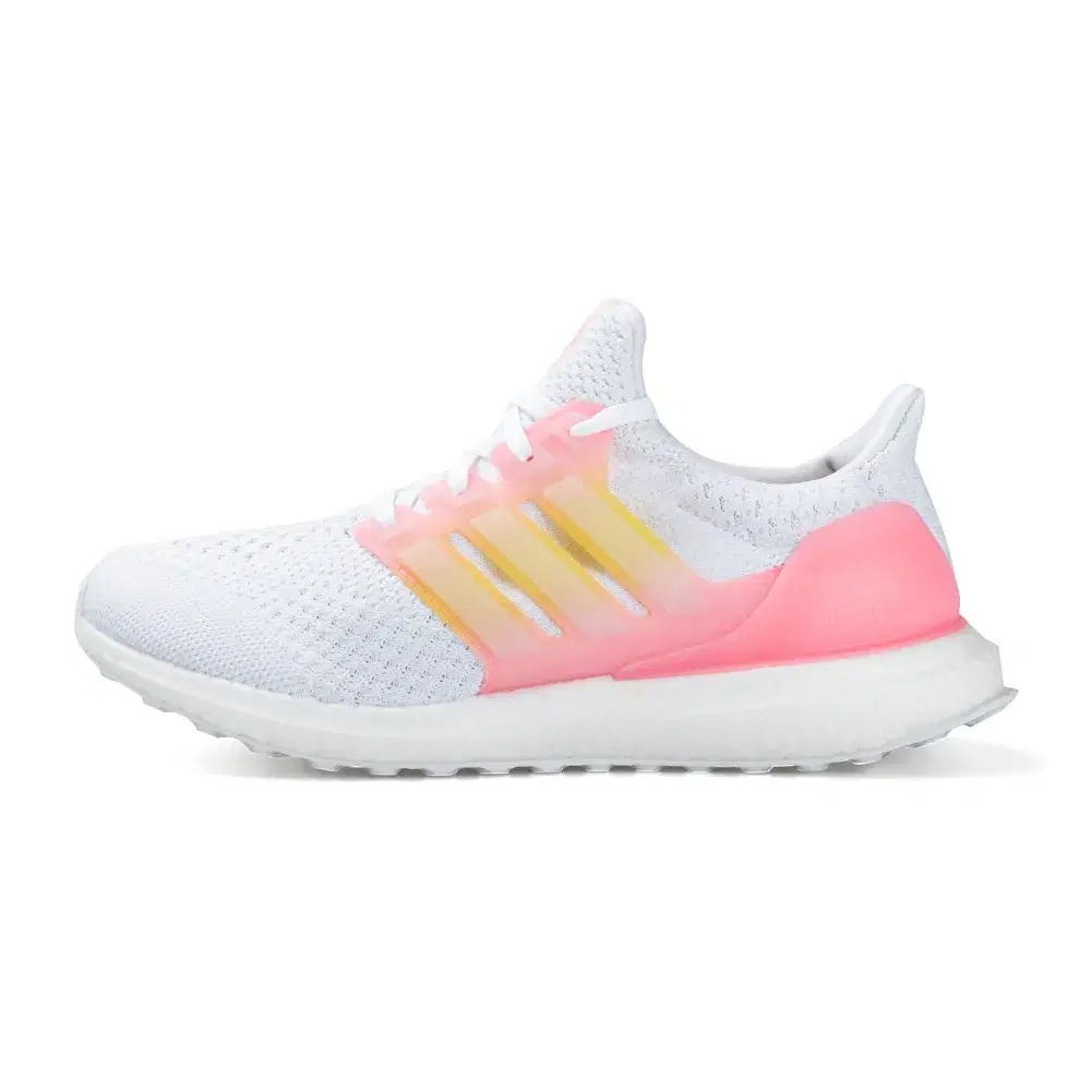 ULTRABOOST 5.0 DNA 1