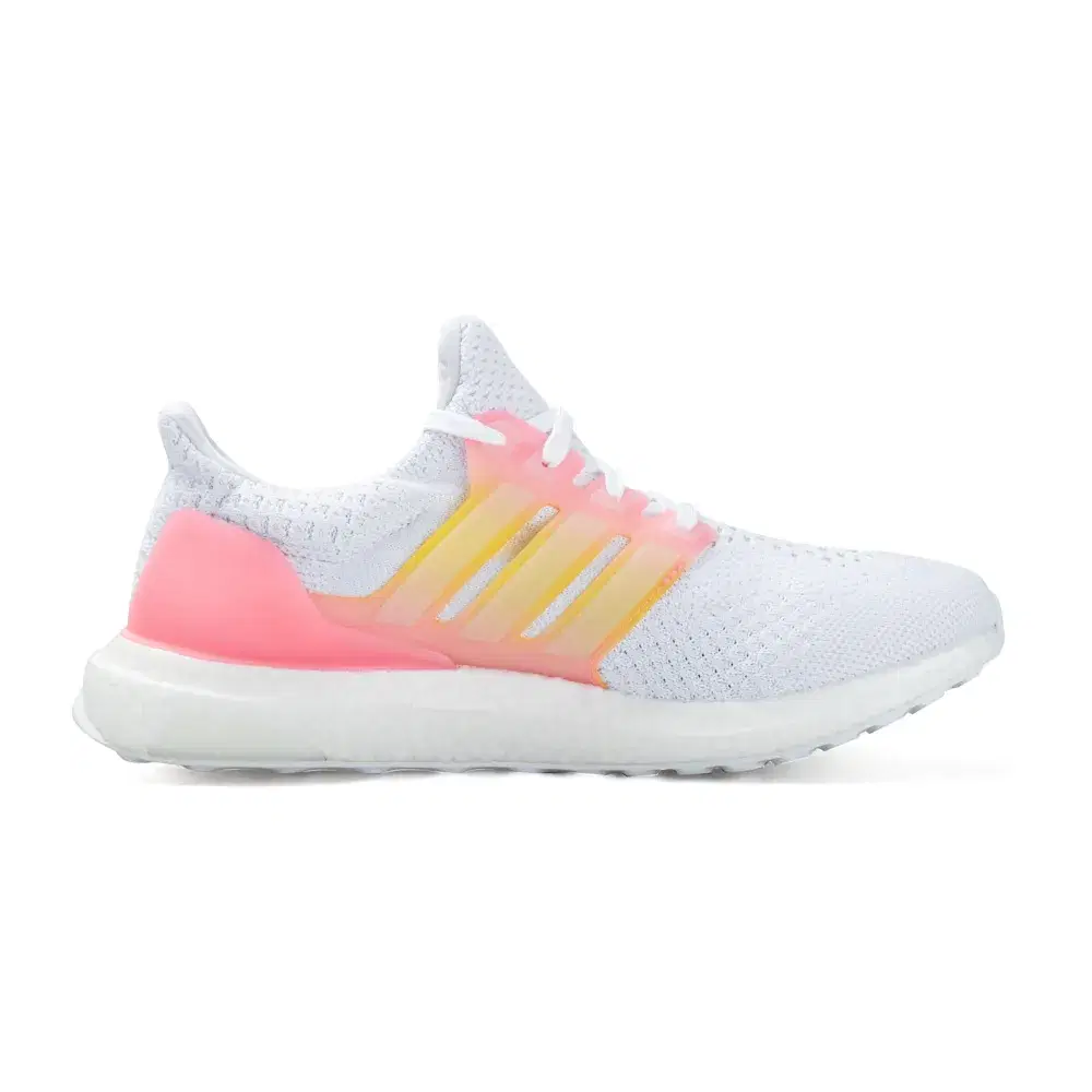 ULTRABOOST 5.0 DNA 3