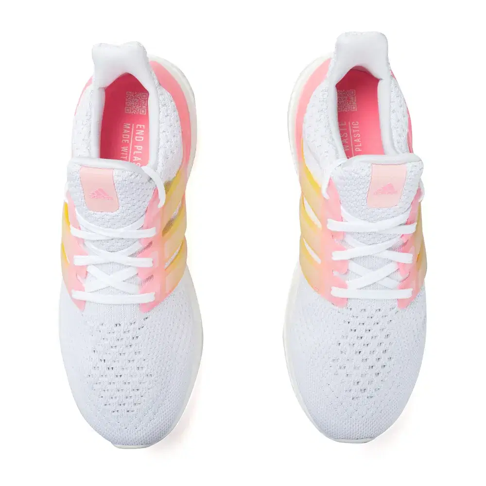 ULTRABOOST 5.0 DNA 4