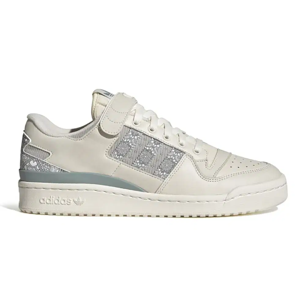 FORUM 84 LOW 3