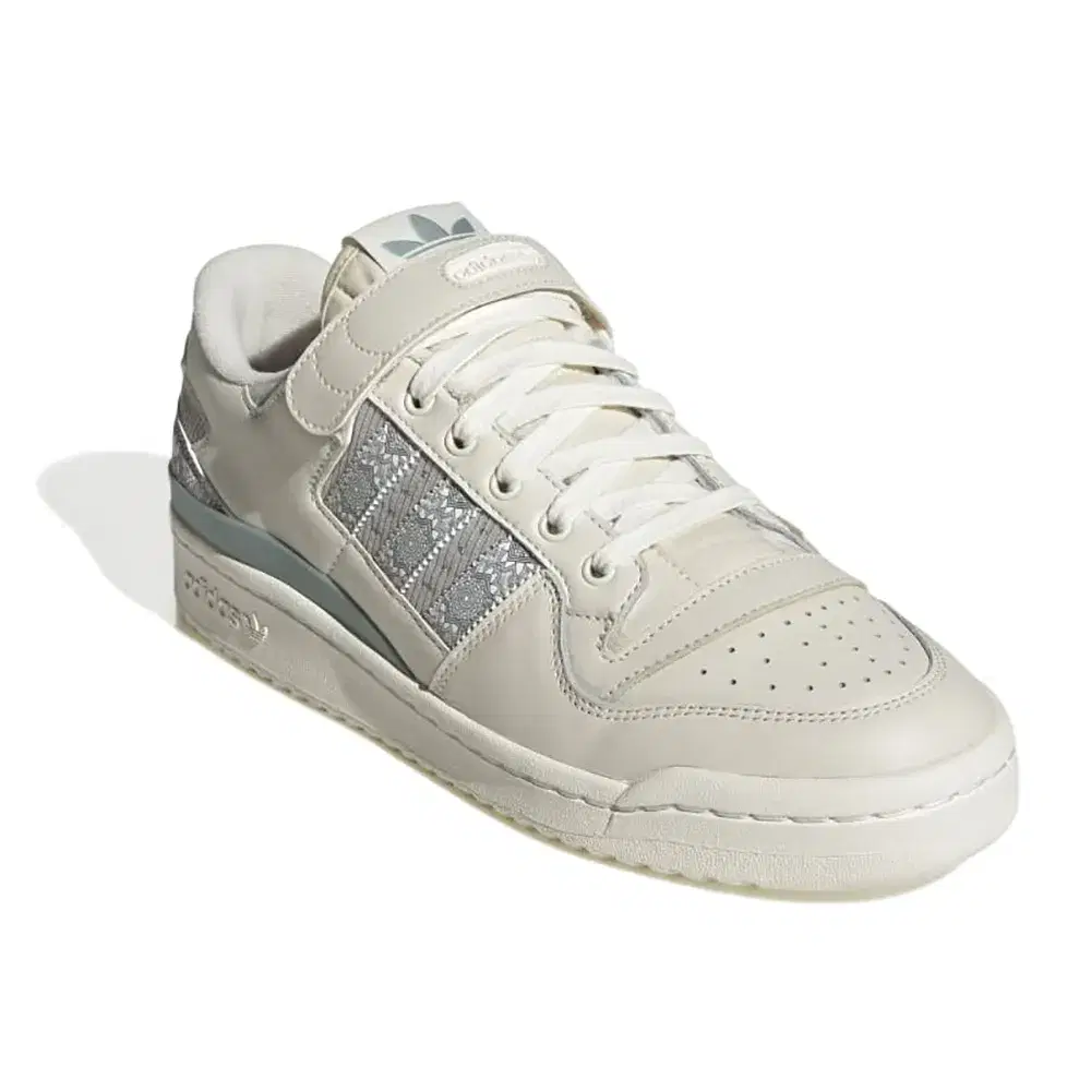 FORUM 84 LOW 5