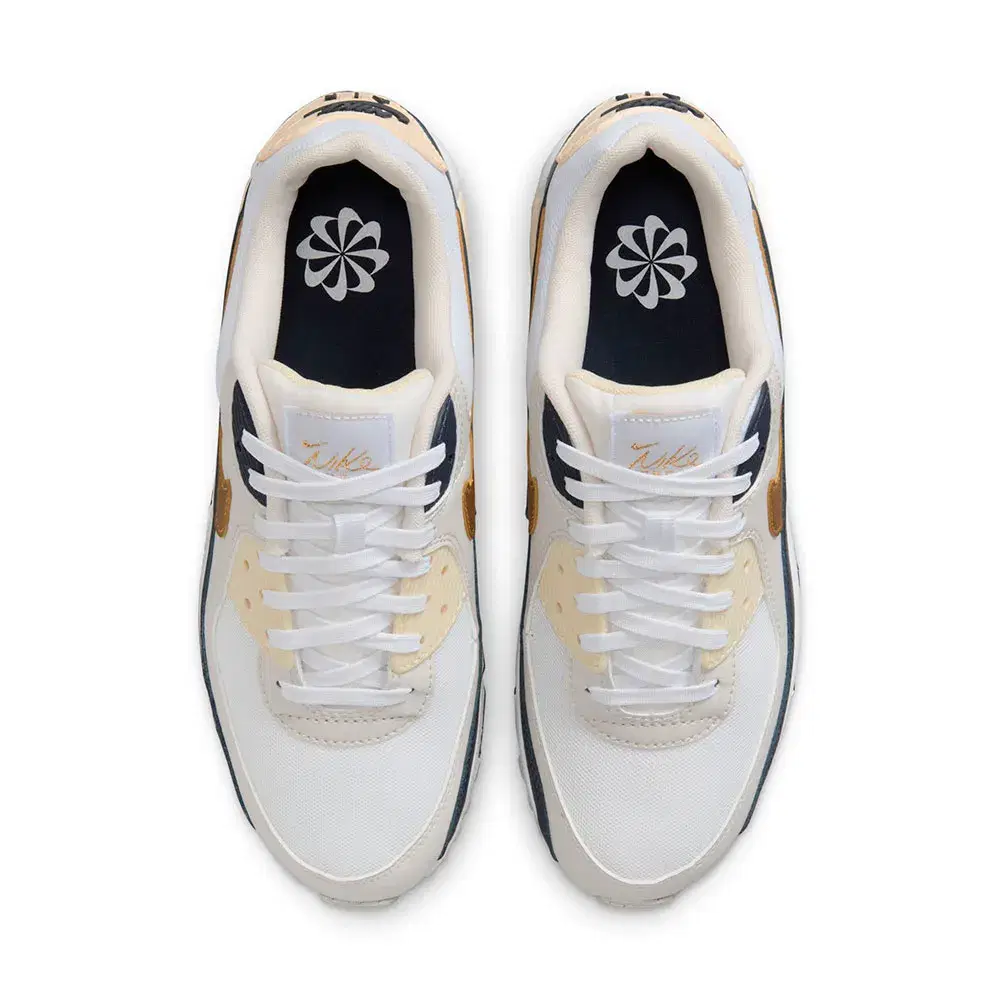 Wmns Air Max 90 'Olympic' 4