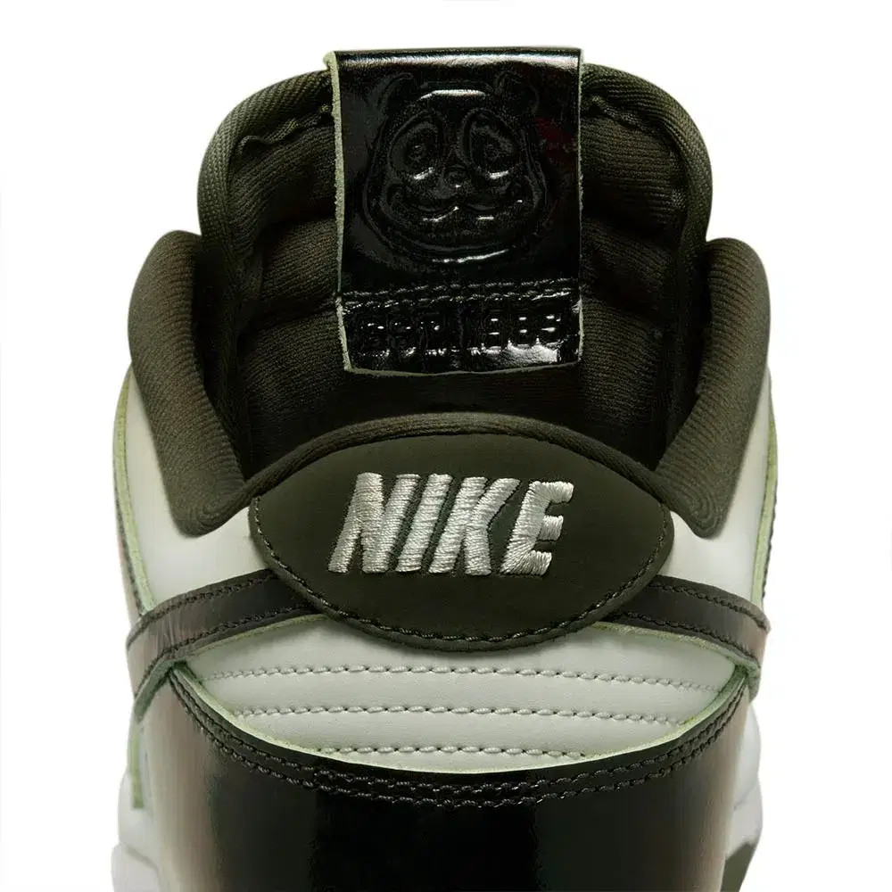DUNK LOW 9