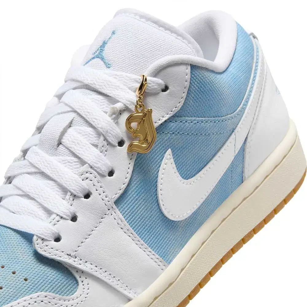 Wmns Air Jordan 1 Low SE 'Denim Worn Blue' 9