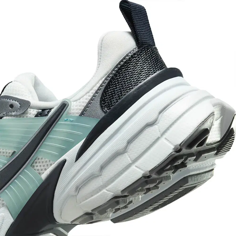Wmns V2K Run 'Summit White Metallic Cool Grey' 8