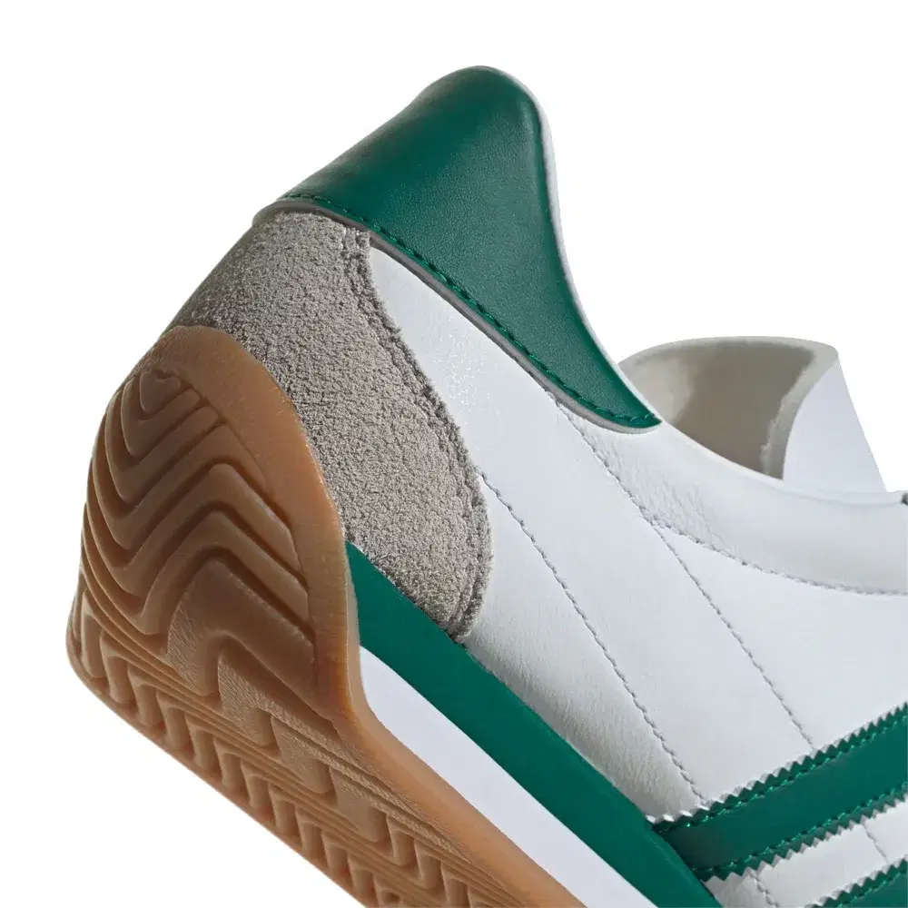 Country OG 'Cloud White Collegiate Green' 7