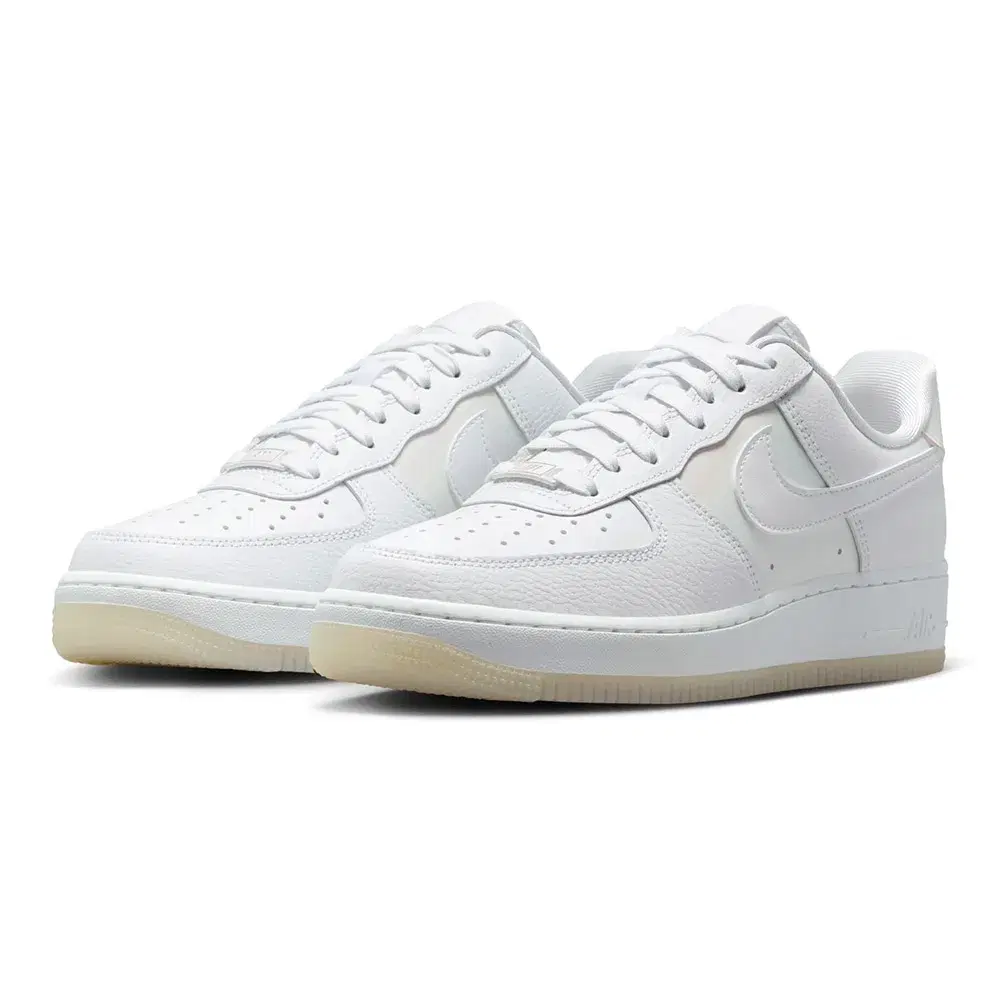 Nike Wmns Air Force 1 ’07 'White Pearlized' 2