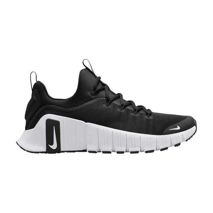 Free Metcon 6 'Black White'